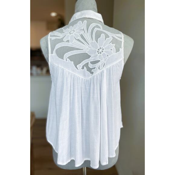 FREE PEOPLE White Western Crosshatch Mesh Tie Front Blouse Size XS - Picture 2 of 11
